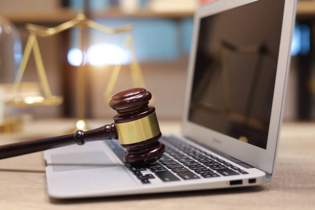 El traductor jurado inglés en el juicio online.