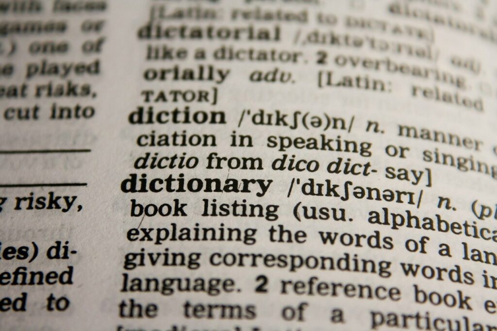 In this article, we are going to explore the different English legal dictionaries available to translators.