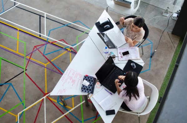 LA NUEVA ERA Y EL PAPEL DE LA TRADUCCIÓN EN NETWORKING