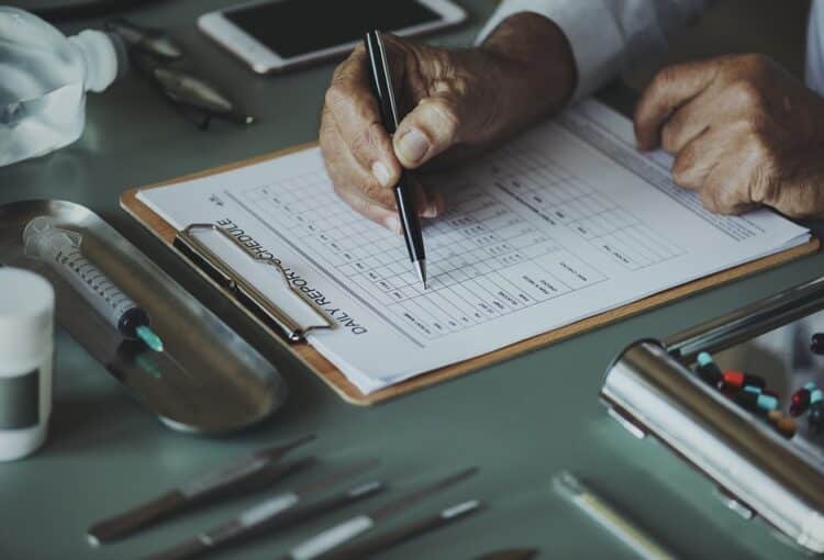 medical-writing-750x510