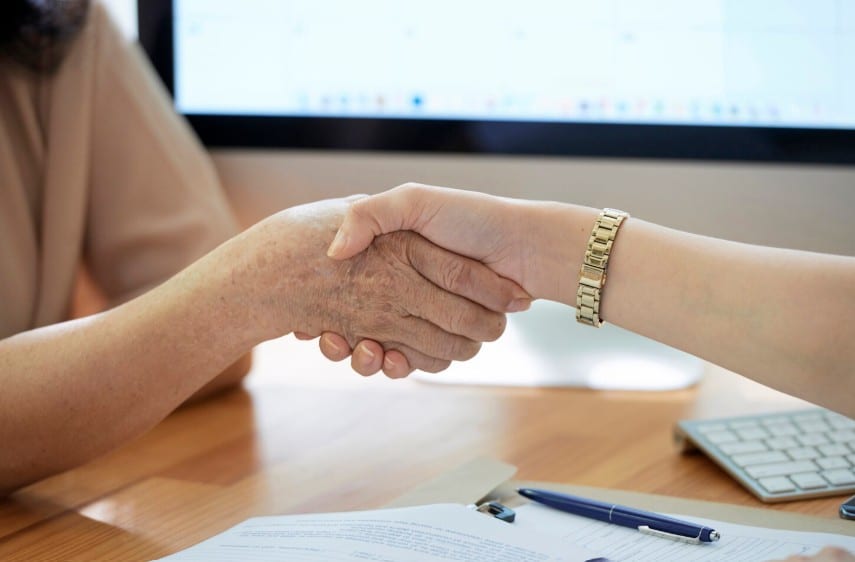 Traducción profesional de compraventas, arras y donaciones